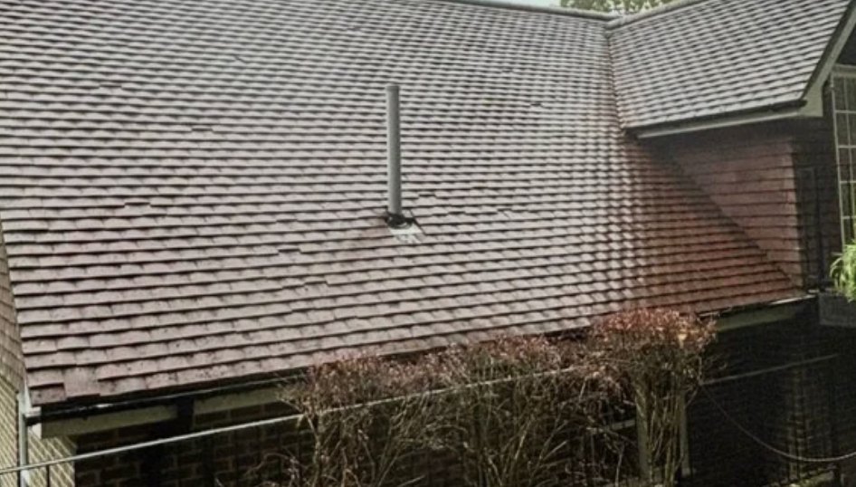 Tiled roof cleaned by Arcline